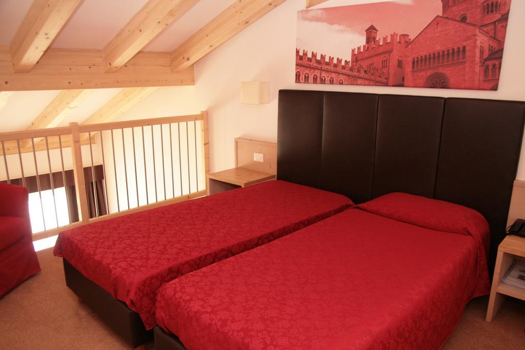 Casa Vigolana Natural Garni 호텔 비골로 바타로 객실 사진